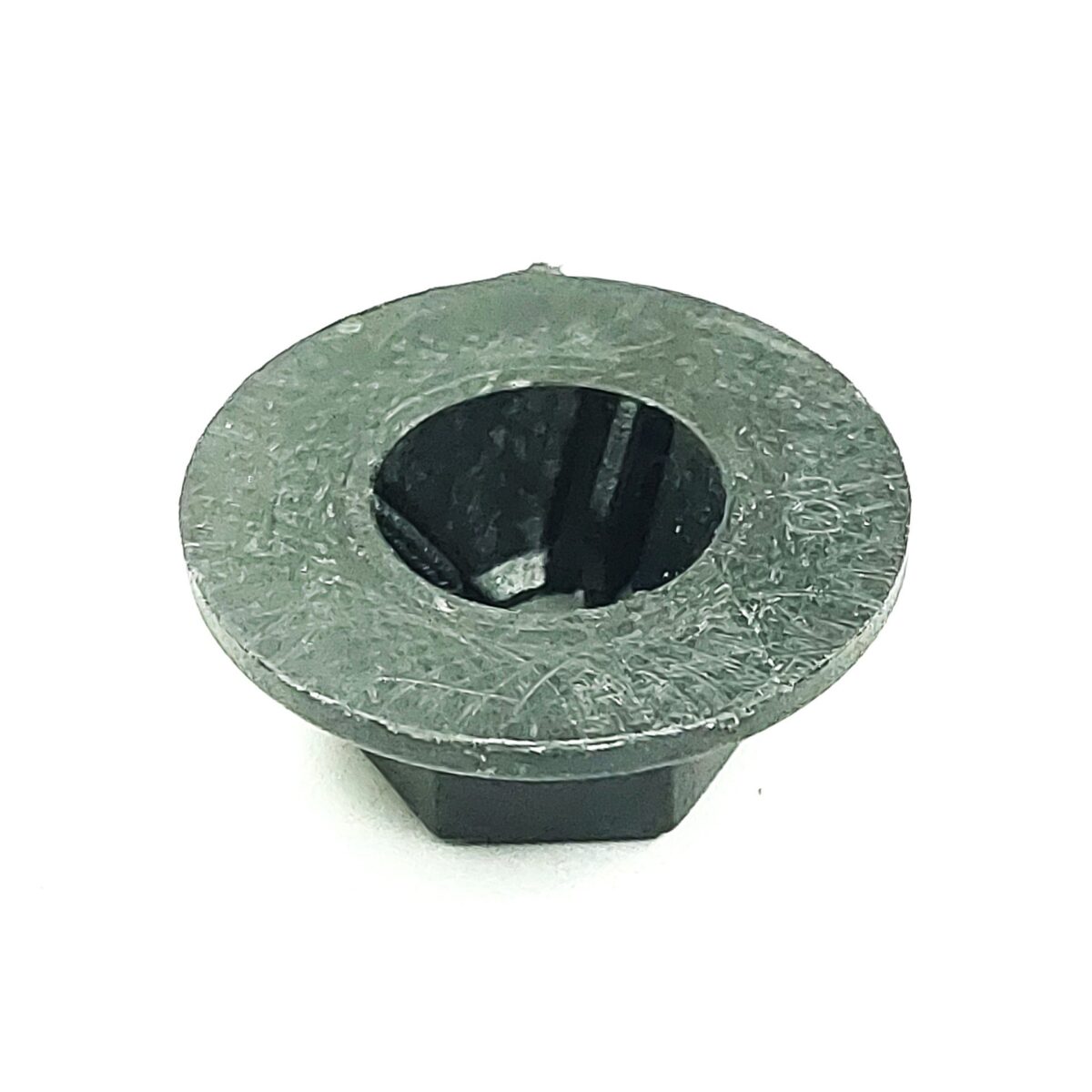 خار پیچی نگهدارنده موکت صندوق تیبا 3