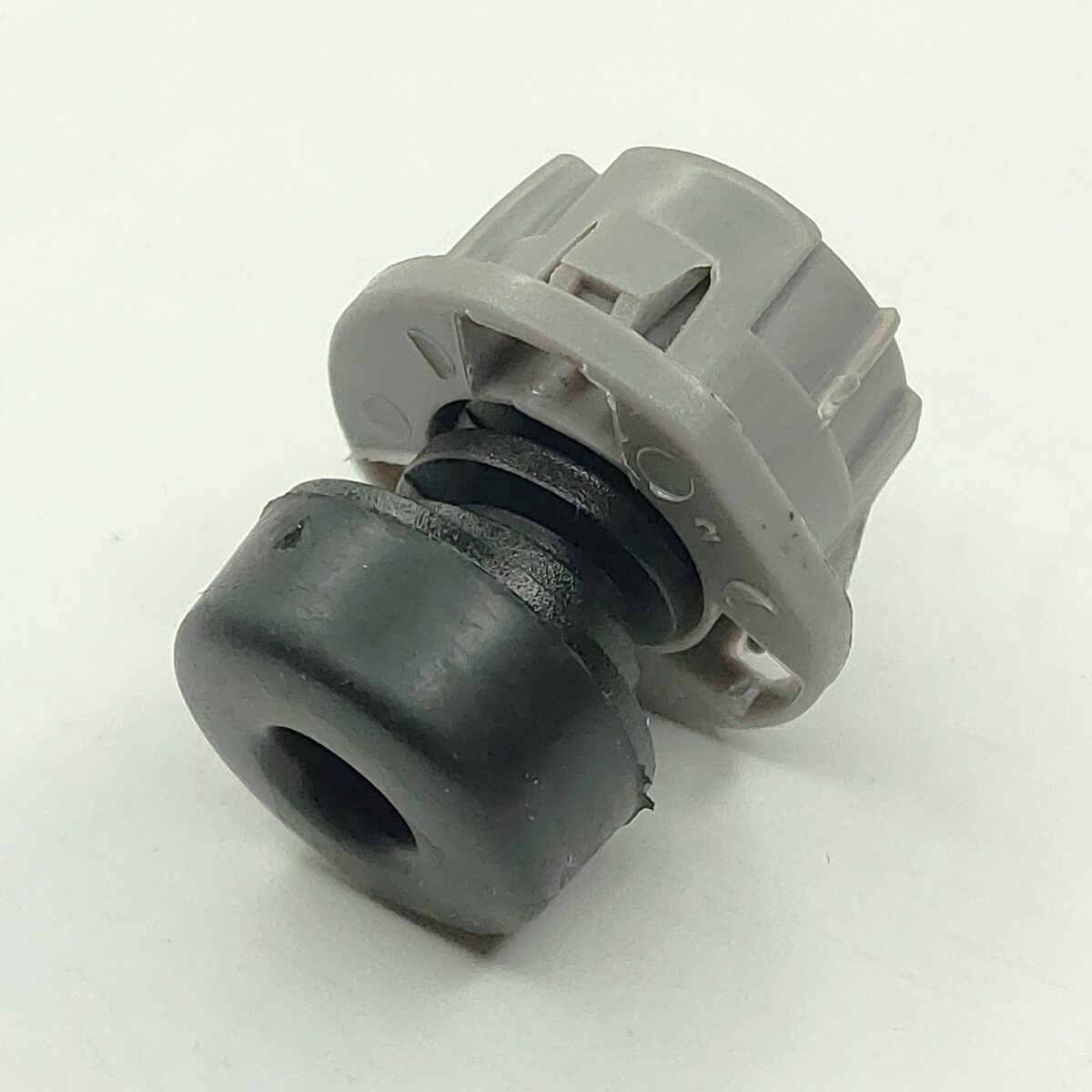 ضربه گیر کاپوت پژو 207 1