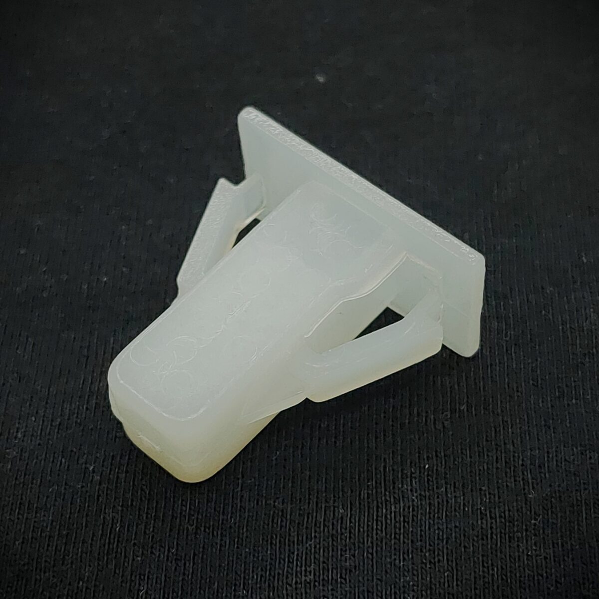 خار جلو پنجره اچ سی کراس (H30 Cross) 3