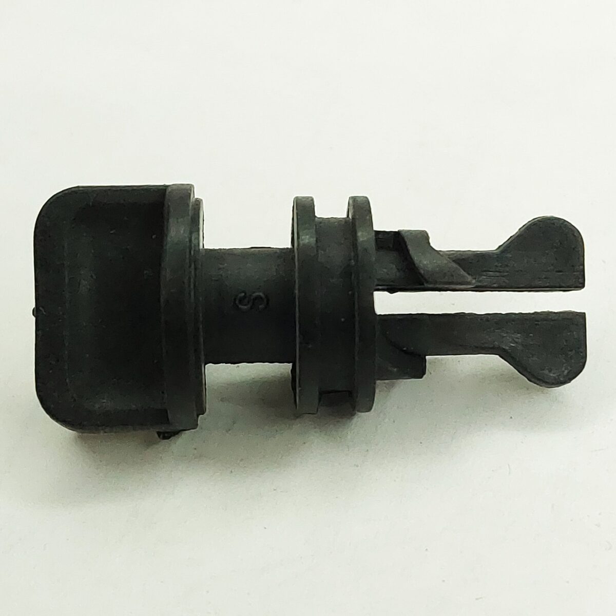شیر تخلیه رادیاتور پژو 405 طرح قدیم 1