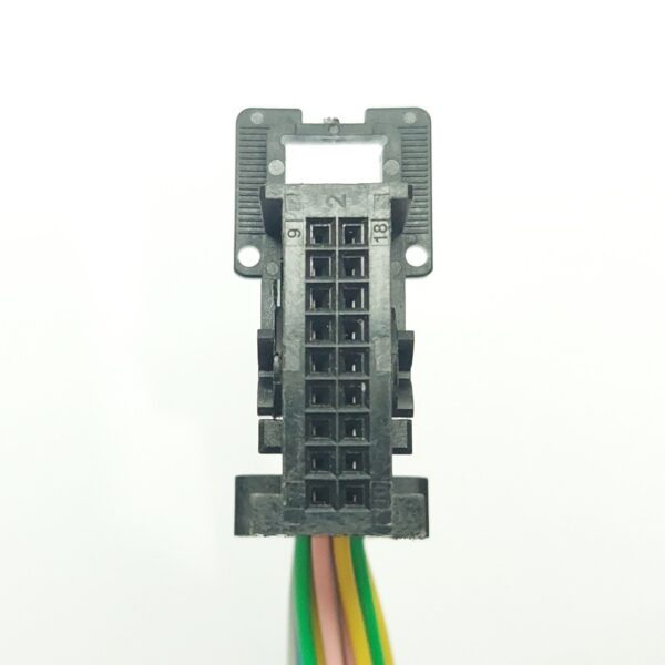 سوکت 18 فیش شیشه بالابر پژو 206 (تیپ 5) مشکی 1