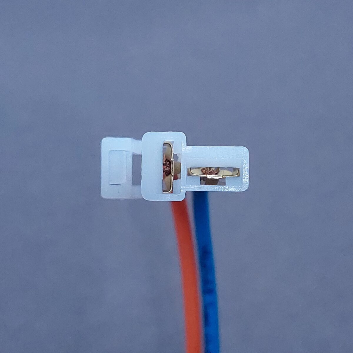 سوکت 2 فیش تبدیل دینام پراید کاربراتور 4