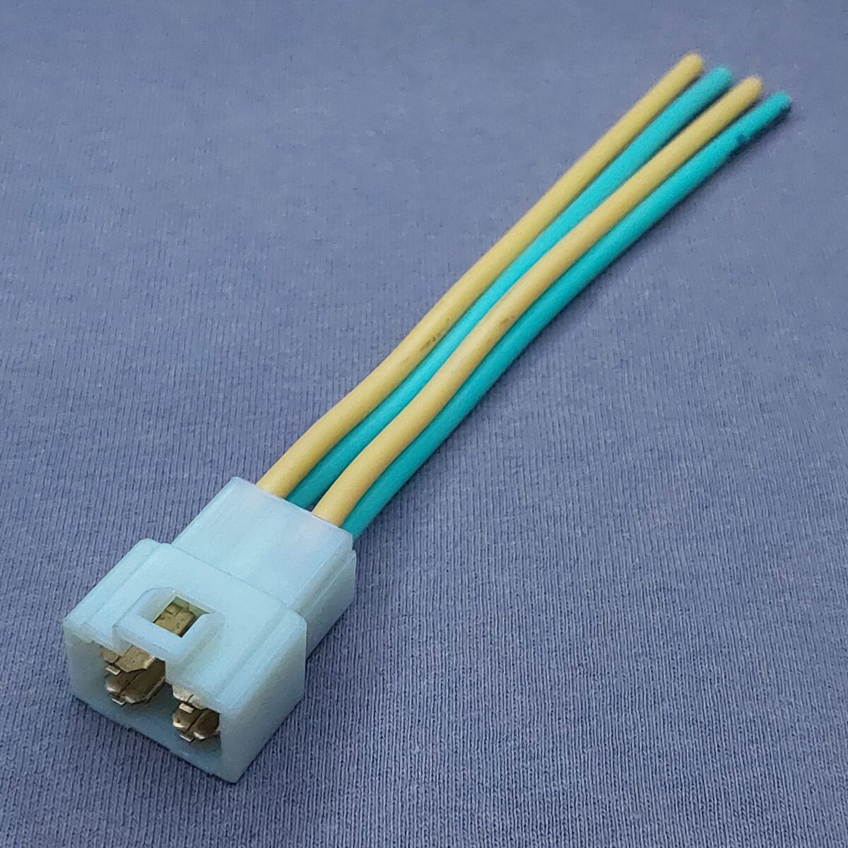 سوکت 4 فیش نری رله فن پراید انژکتور سیم 2.5 2