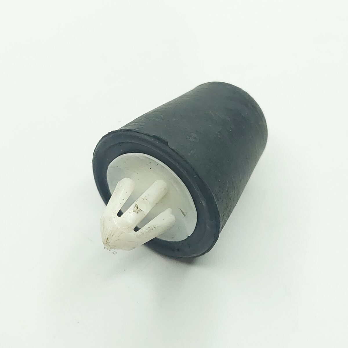 لاستیک ضربه گیر صندوق پژو 206 و 207 1