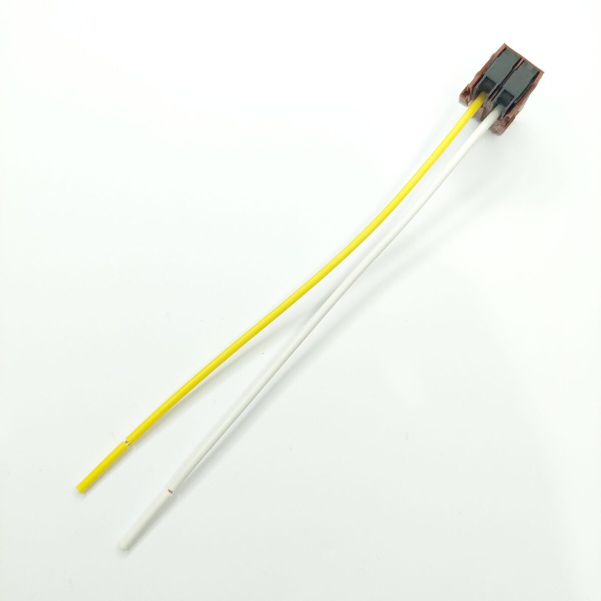 سوکت 2 فیش خطر عقب پژو 405 و پرشیا (پارس) 4